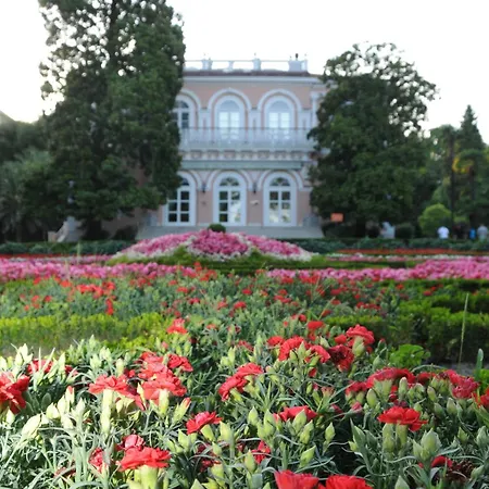 Azureo With Ocean View Opatija