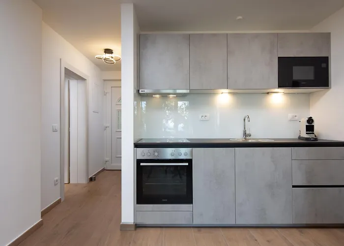 Azureo With Ocean View Apartament